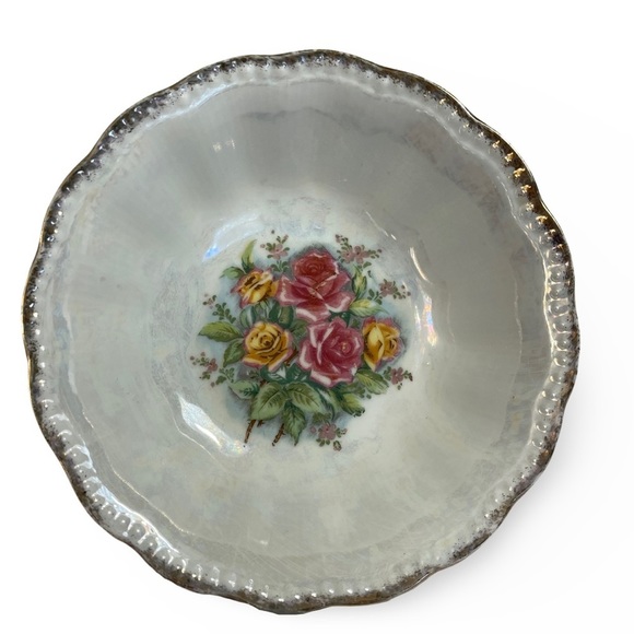 VINTAGE Floral Lusterware Bowl - 8 X 2 inches - Picture 3 of 5